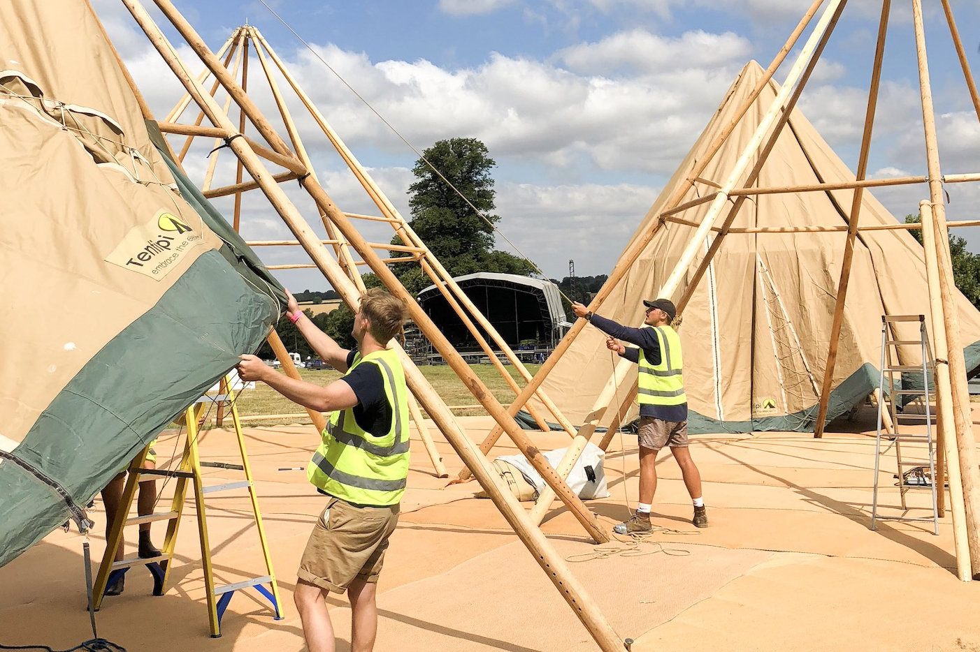 Buffalo Tipi Team building tipis