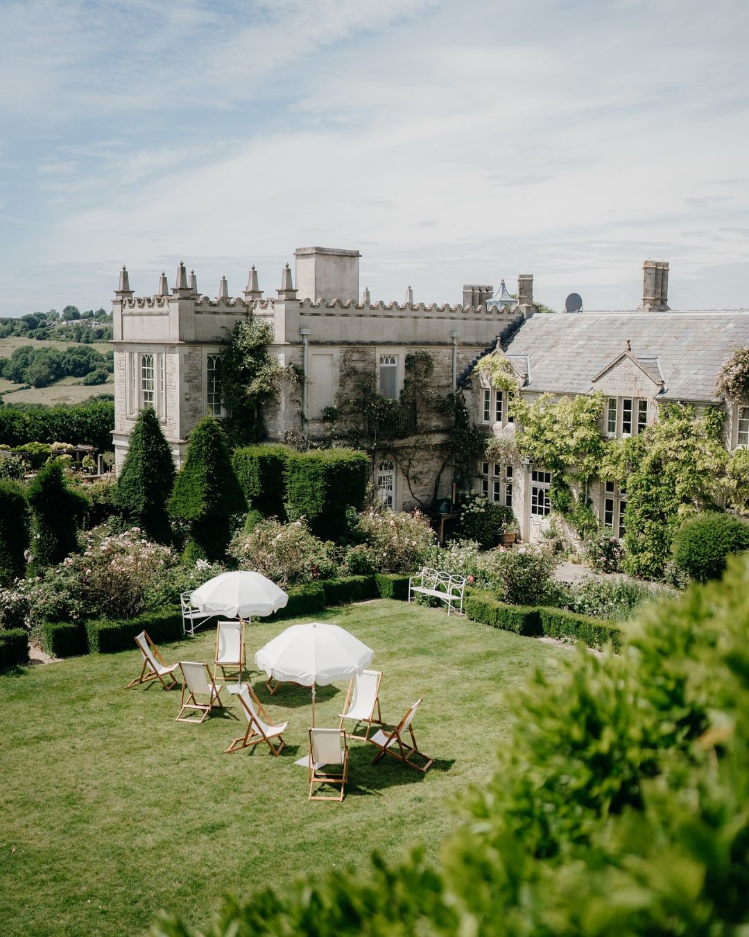 Euridge manor lake and gardens - Buffalo Tipi and Marquee hire - West Country and Cotswolds